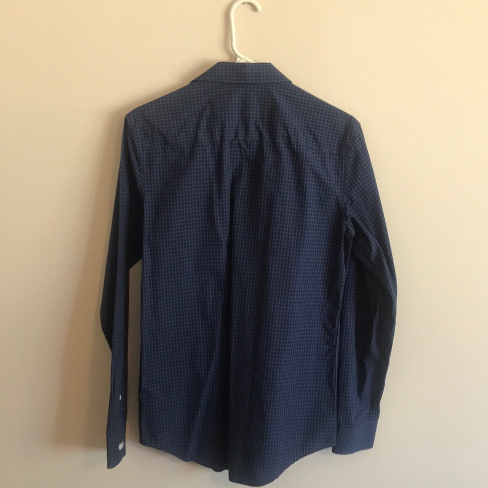 Calvin Klein button down - Picture 4 of 4